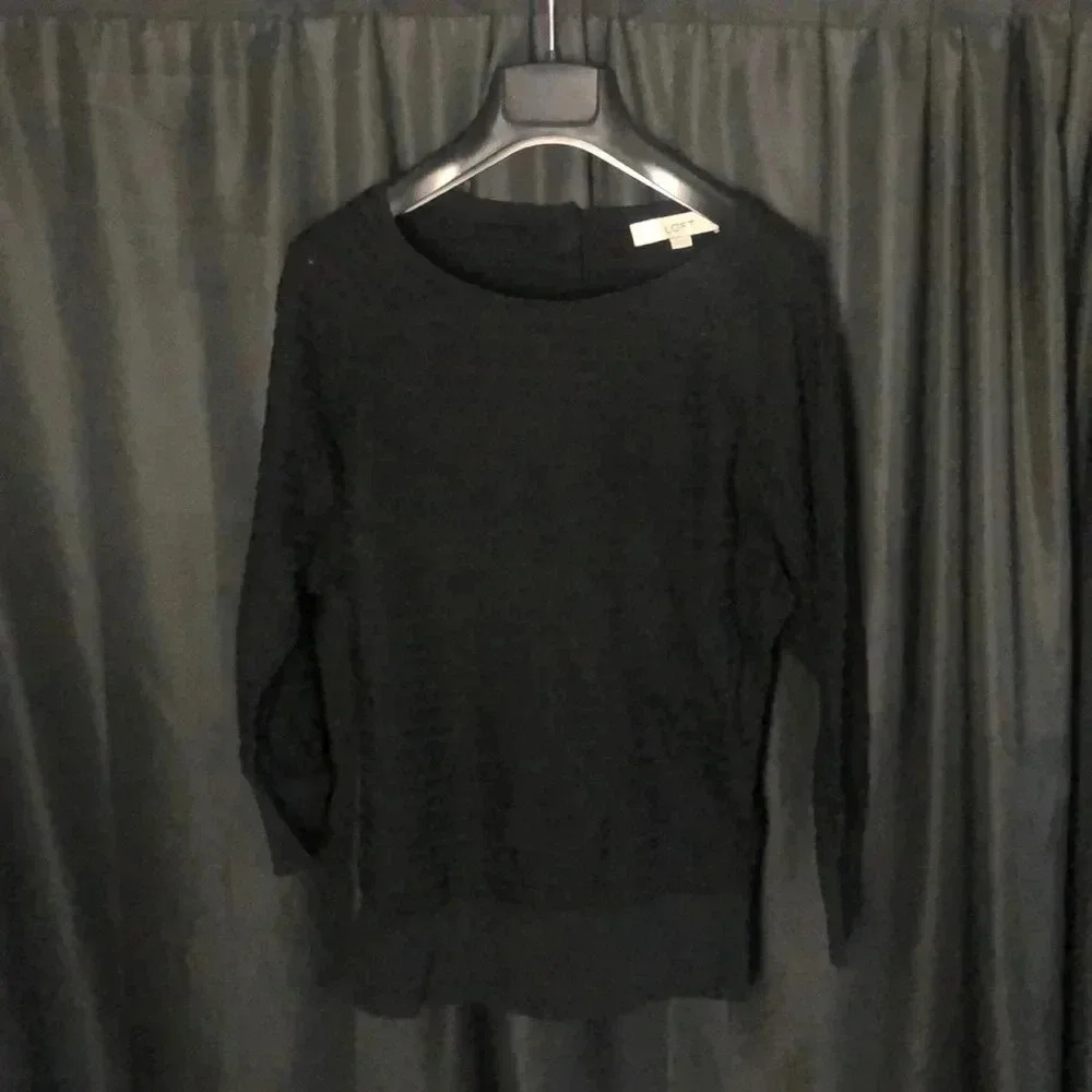 11‎ Ann Taylor Black Blouse SP